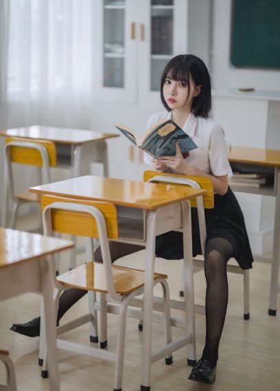 奇怪的美发莎龙_DVD高清电影在线