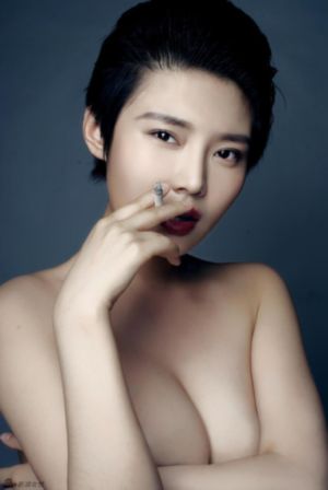 十五的月亮十六圆_720HD在线观看