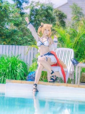 皇上捏住宫女的巨峰_国产剧高清完整版